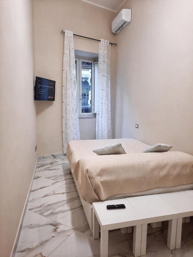 Re Ferdinando Apartment Napoli Bagian luar foto